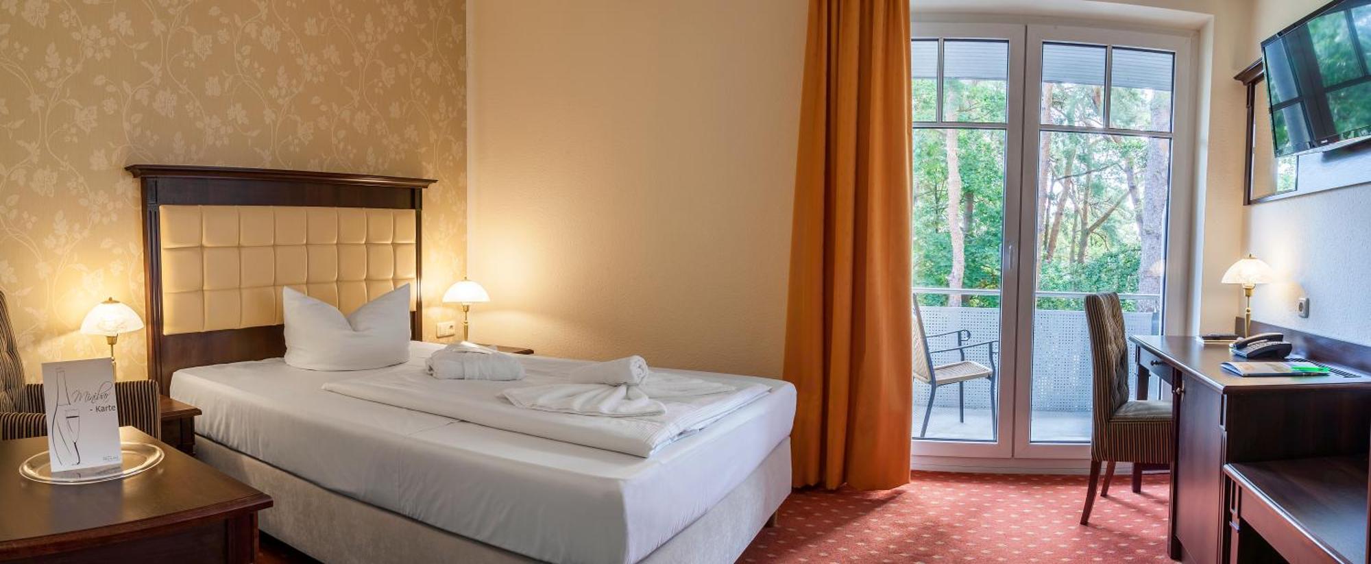 Ostseehotel Villen Im Park - Ein Rovell Hotel Heringsdorf  Exterior foto