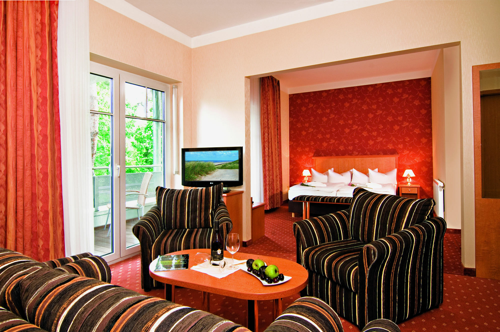 Ostseehotel Villen Im Park - Ein Rovell Hotel Heringsdorf  Exterior foto