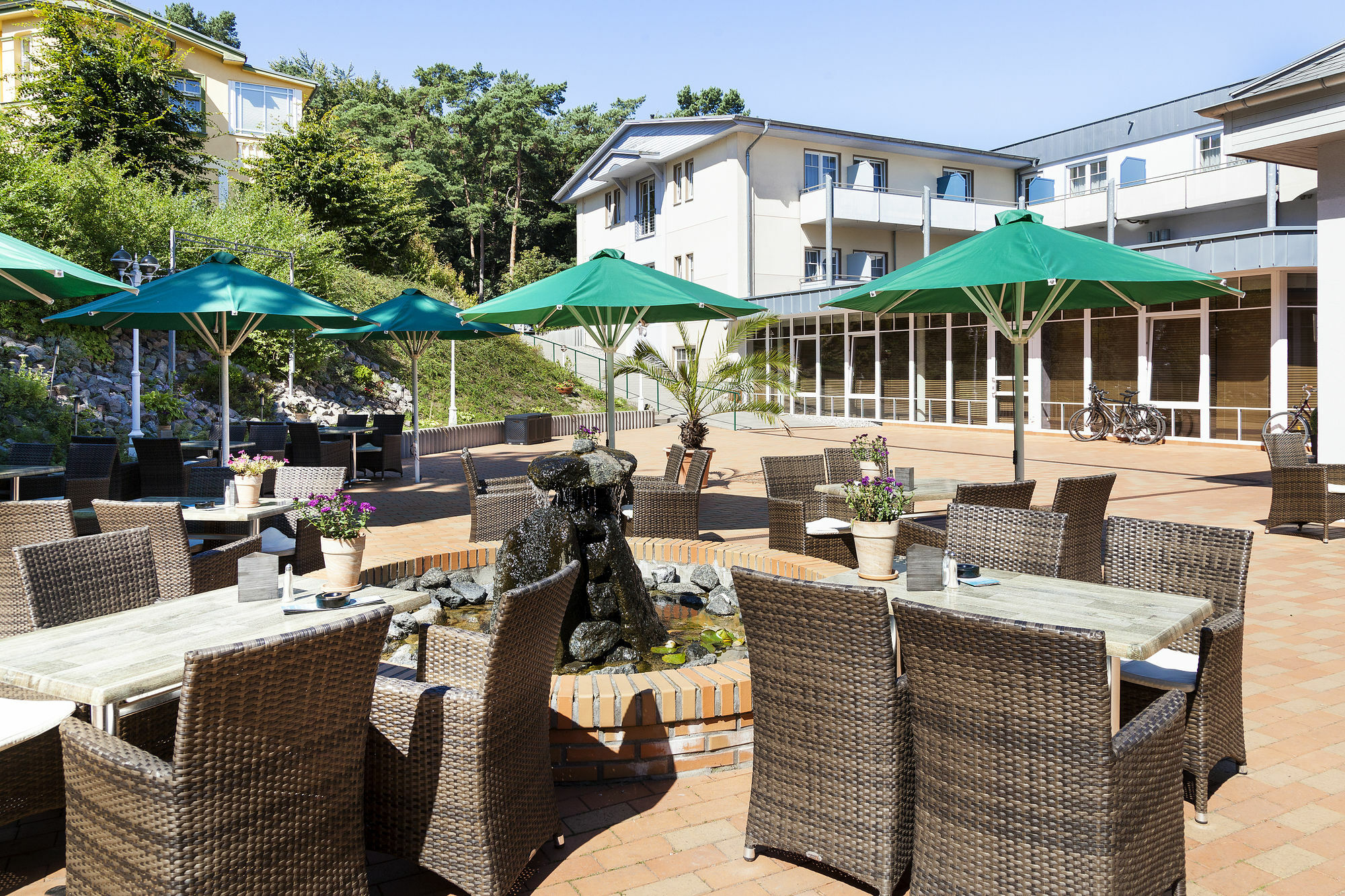 Ostseehotel Villen Im Park - Ein Rovell Hotel Heringsdorf  Exterior foto